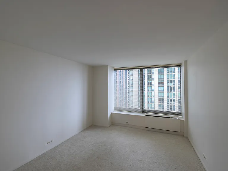 155 N Harbor Dr #1806 — Photo 8