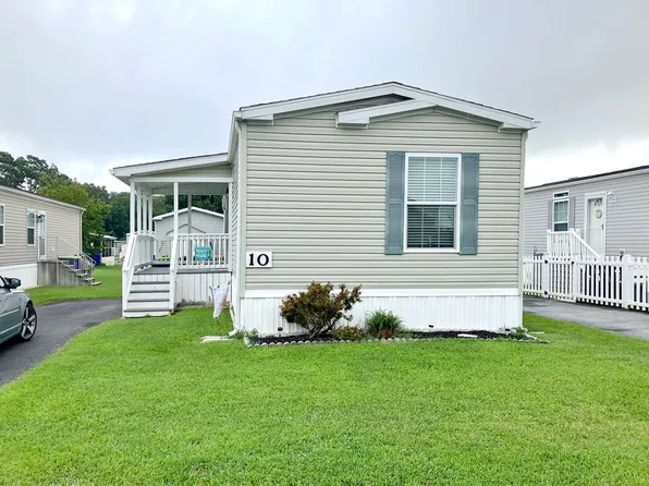 10 Lantern Ln, Rehoboth Beach, DE 19971
