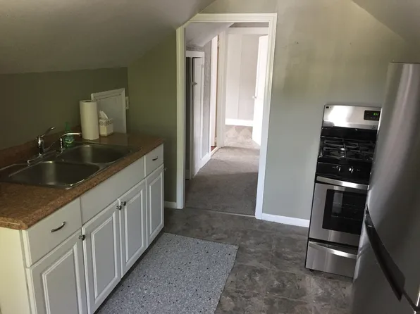 1253 Granger Ave #3, Lakewood, OH 44107