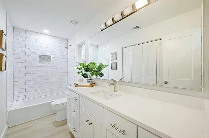 11403 Leander St — Photo 16