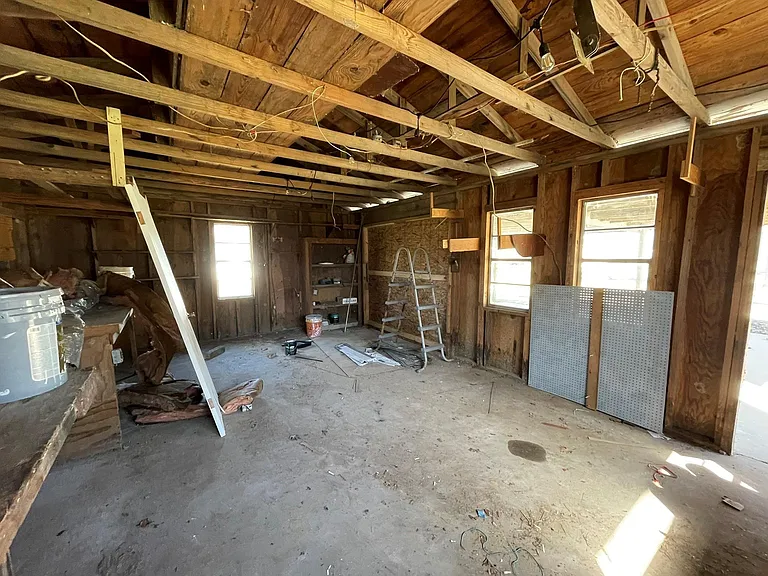 104 County Road 2401 — Photo 41