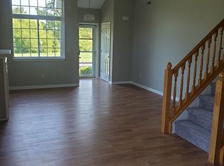 8562 Enclave Blvd, Fishers, IN 46038