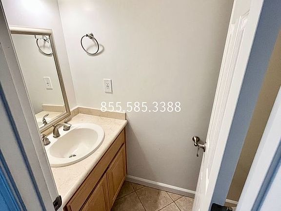 5th image of 27771 Vasona Ct APT 30