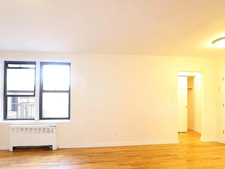 14345 Sanford Ave #107 — Photo 1