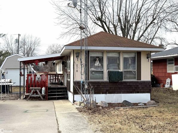 210 S Fulton St, Keota, IA 52248