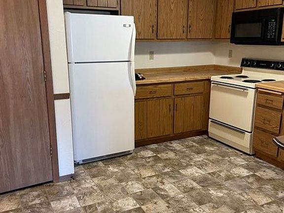 3rd image of 2985 Mossy Oak Cir #8