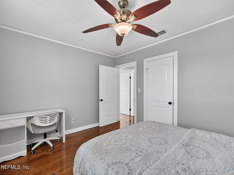 4660 French St — Photo 22