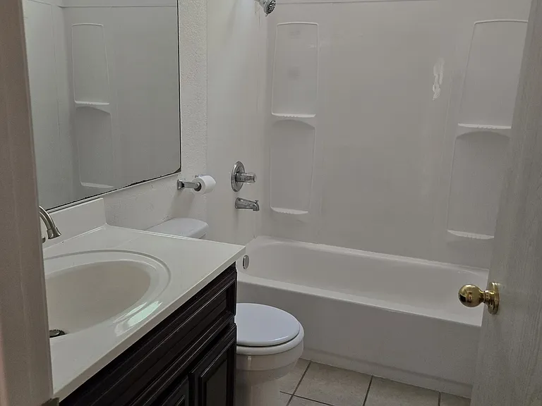 9 Donna Marie Ct — Photo 10