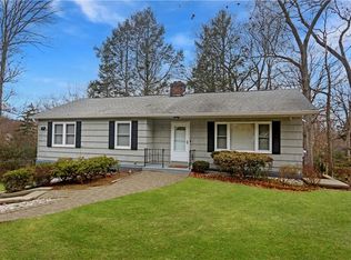 105 Ridge Rd, Cortlandt Manor, NY 10567