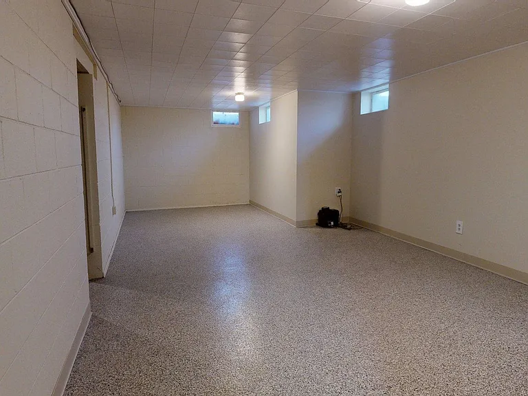 3280 E Oakwood Ave — Photo 24