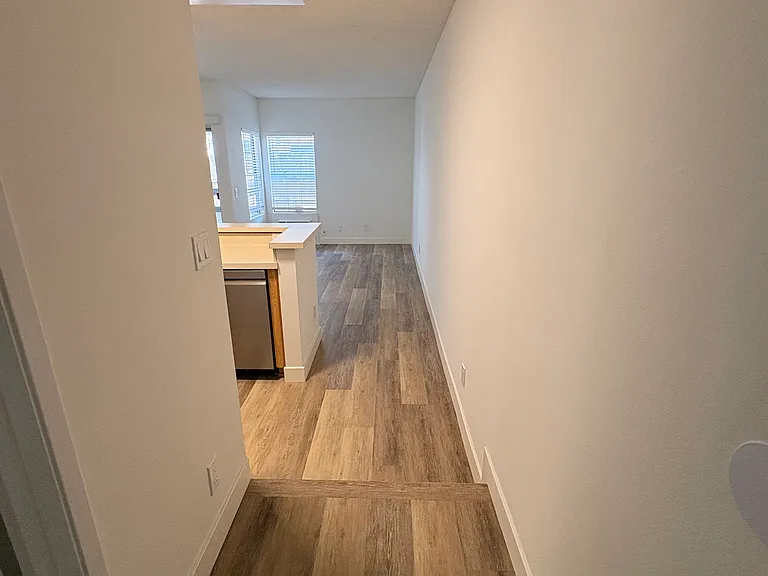 3950 Cleveland Ave #103 — Photo 2