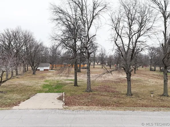 15515 E 94th St N, Owasso, OK 74055
