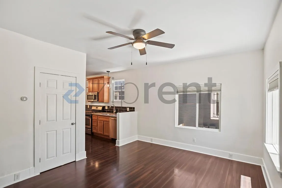 2 bed, 840 sqft, $2,800 — Photo 4