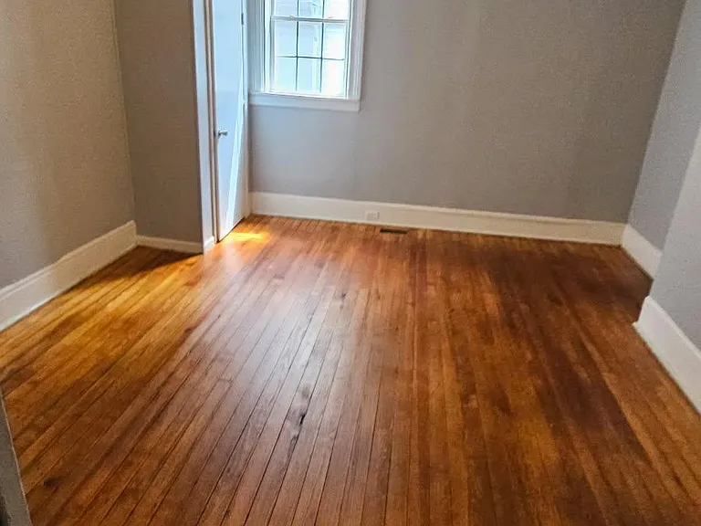 503 E Walnut St #B — Photo 10
