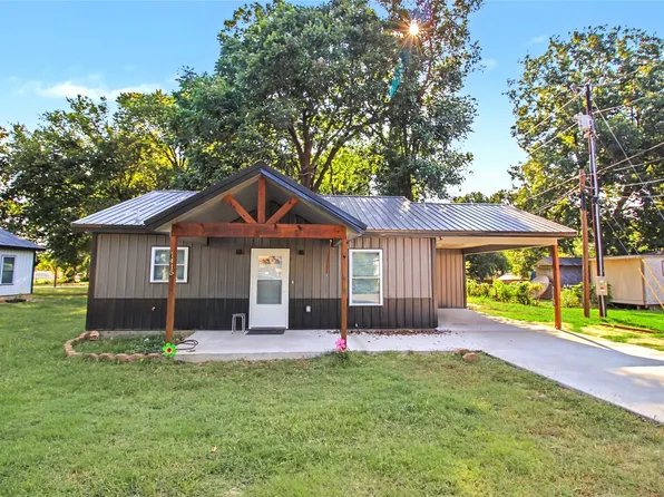 1415 S Locust Ave, Westville, OK 74965