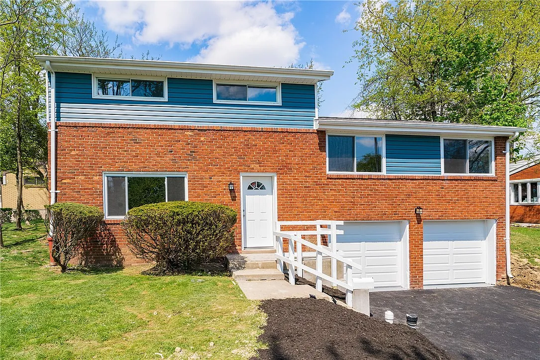 725 Garden City Dr photo 1