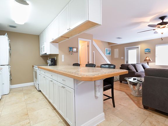 5th image of 115 Stirrup Key Woods Rd APT 4B1