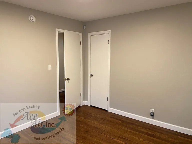 5530 S Newport Ave — Photo 8