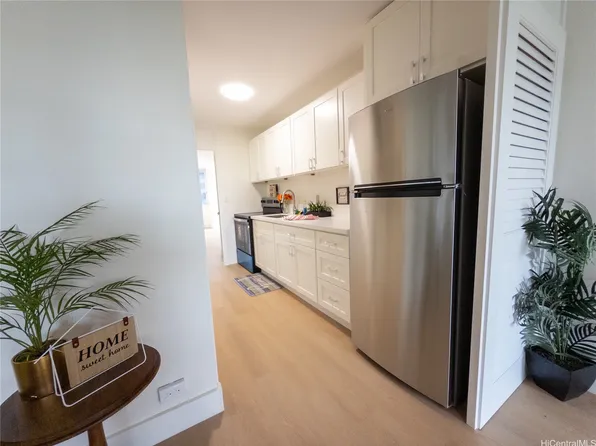 425 Ena Rd APT 607C, Honolulu, HI 96815