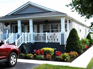 107 Oriole Dr, Carlisle, PA 17013