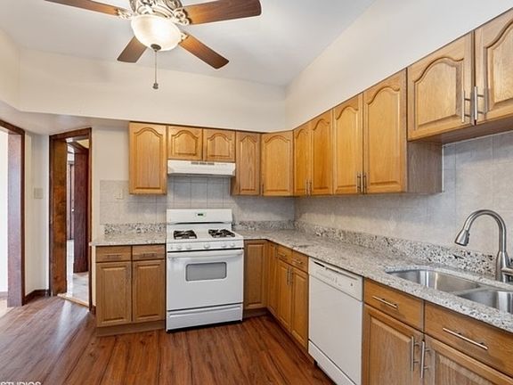 4th image of 1461 E 56th St #1W