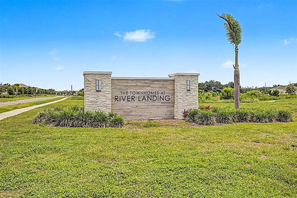 3 bed, 2.5 bath, 1555 sqft, $2,200 — Photo 1