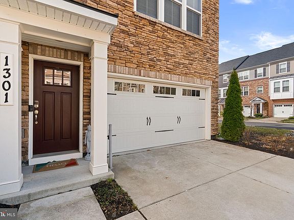 3rd image of 1301 Hidden Trce