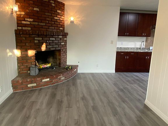 2nd image of 235 S Myrtlewood St #2
