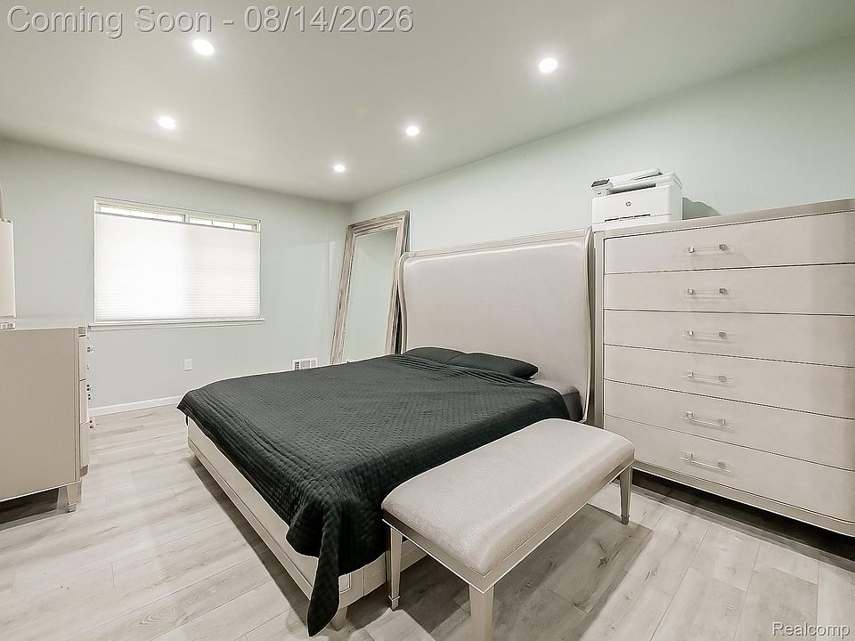 29101 Hayes Rd, photo 9