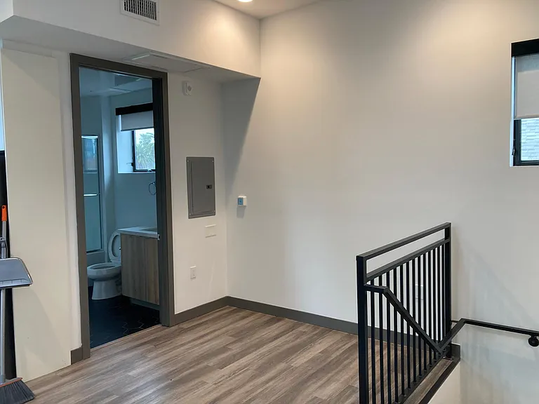 161 S Normandie Ave #7 — Photo 12