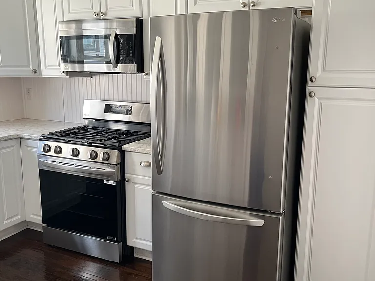 16 Commonwealth Ave #2 — Photo 9