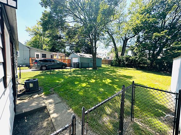 2nd image of 208 S Edgehill Ave