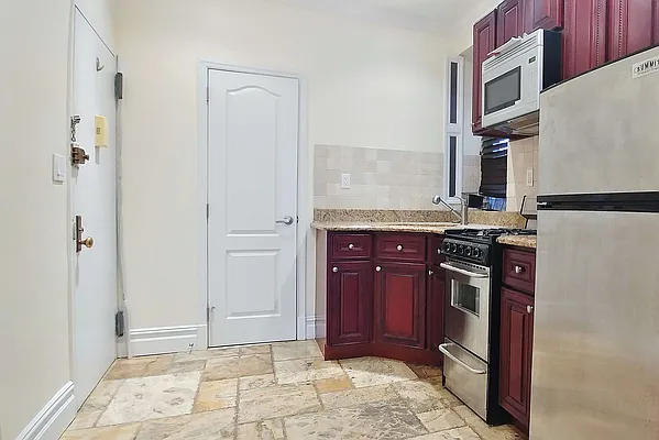 Rented by The Search D&M | media 2