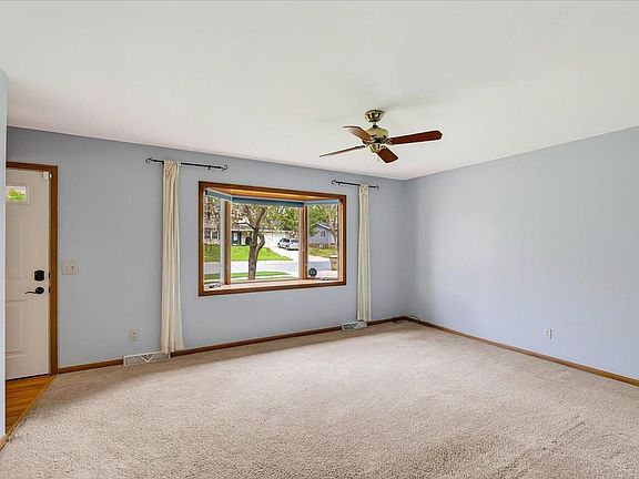 4th image of 1717 Prairie Road