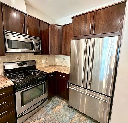 3rd image of 130 South St APT 2D
