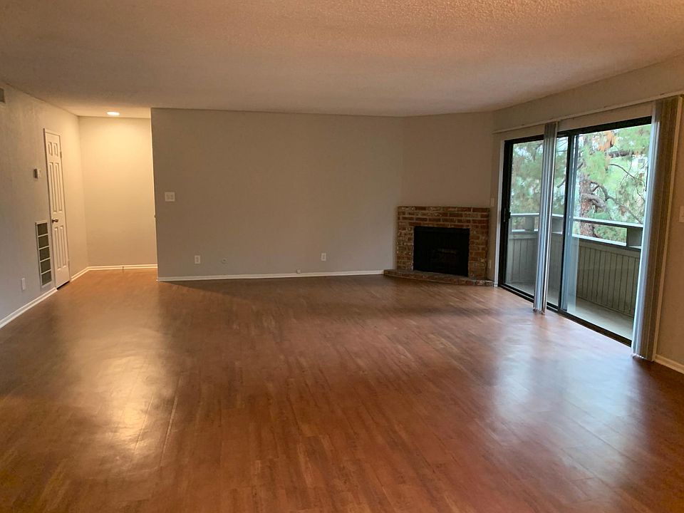 1st image of 12143 Valleyheart Dr APT 4