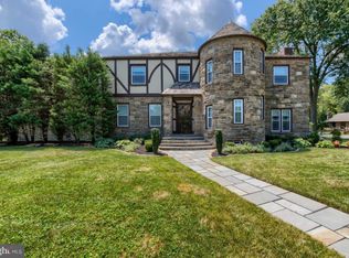 310 Hawthorne Dr, Wilmington, DE 19802