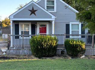 3123 S Crums Ln, Louisville, KY