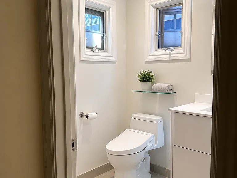 1613 Parkhills Ave — Photo 17
