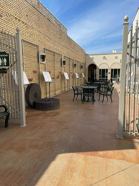 3 bed, 1440 sqft, $1,850 — Photo 3