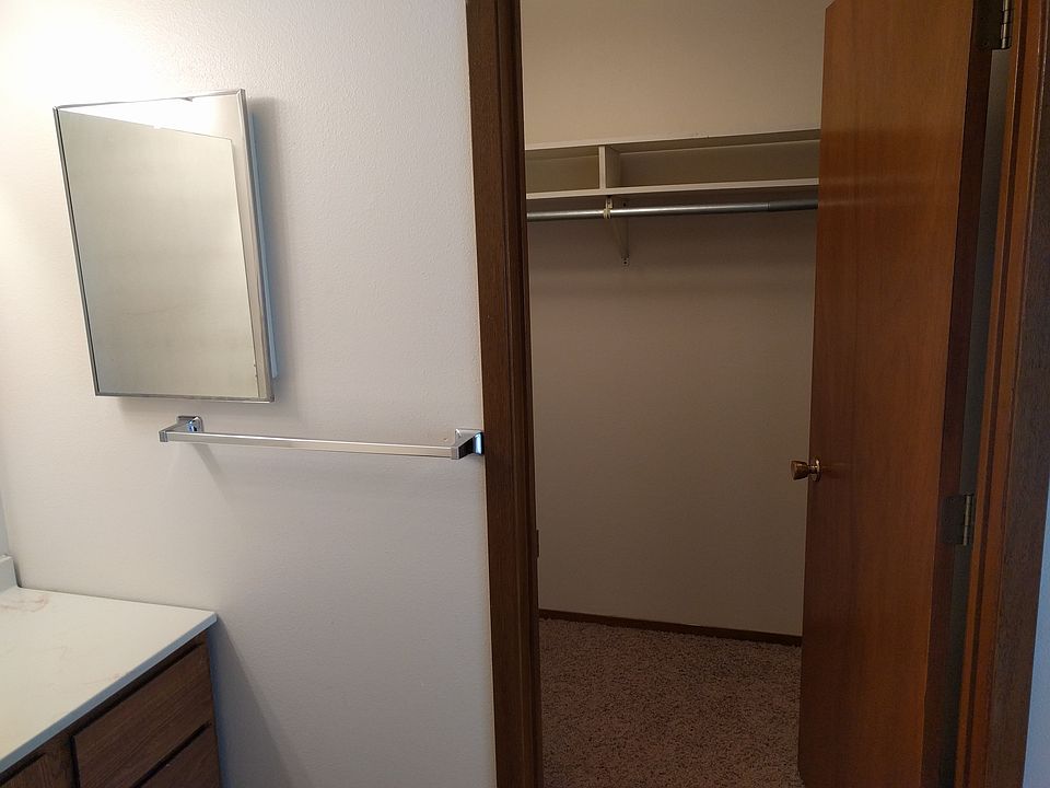 master closet room