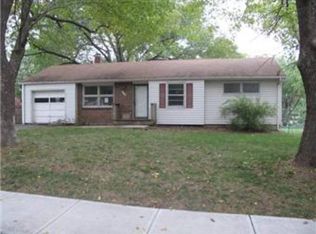 5503 Barton Ln, Shawnee, KS 66203