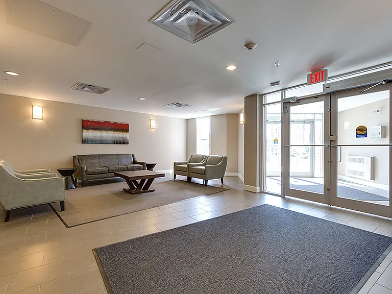 100 Quarry Vlg SE — Photo 9