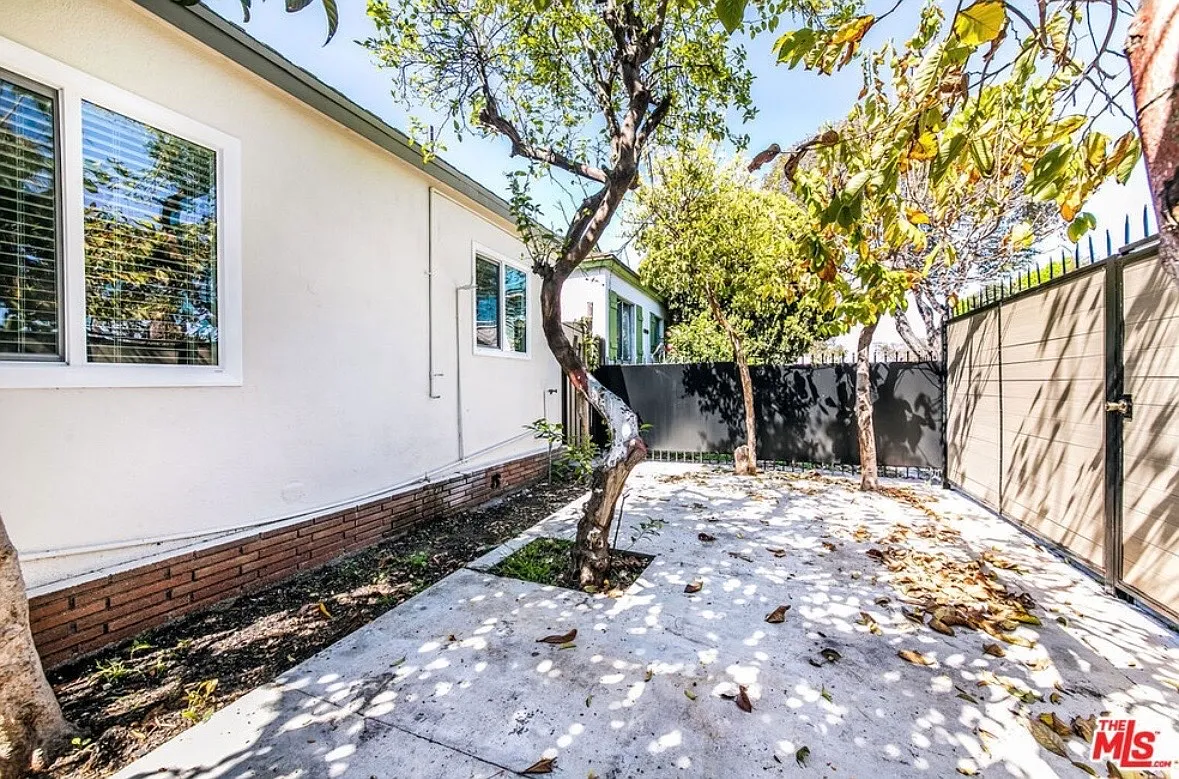 1 bed, 550 sqft, $2,700 — Photo 3