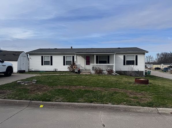 8900 NE 25th St Trailer 112