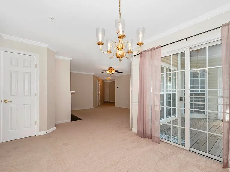 595 Cawley Dr #2C — Photo 8