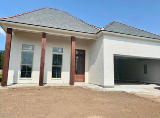 303 Habitat Ridge Dr, Broussard, LA 70518