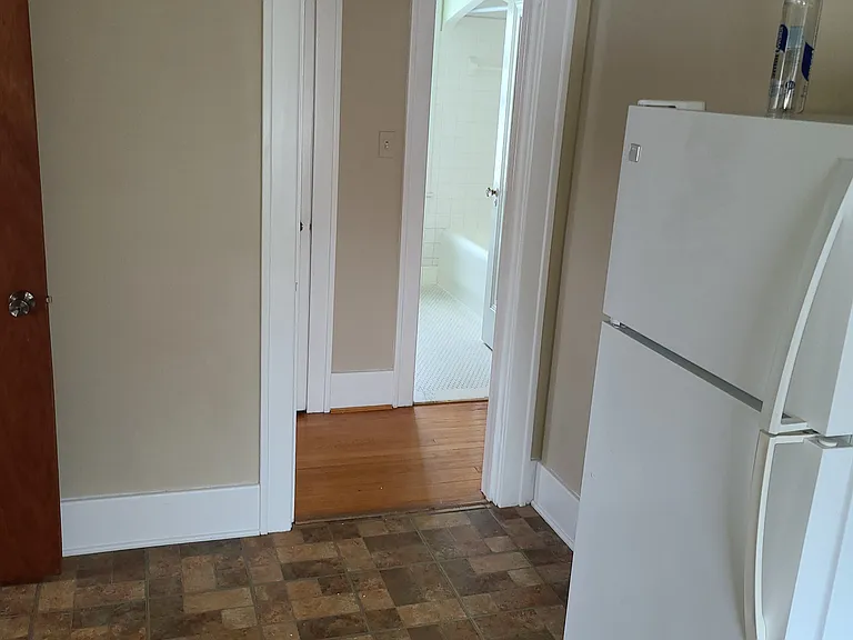 29202 Lowell St #UPPER FLAT — Photo 11