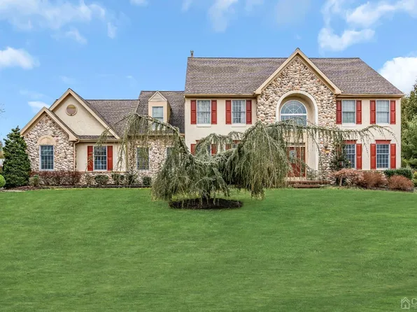 18 Colt Cir, Princeton Jct, NJ 08550