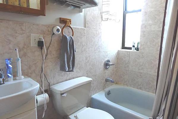 Rented by Corcoran | media 6